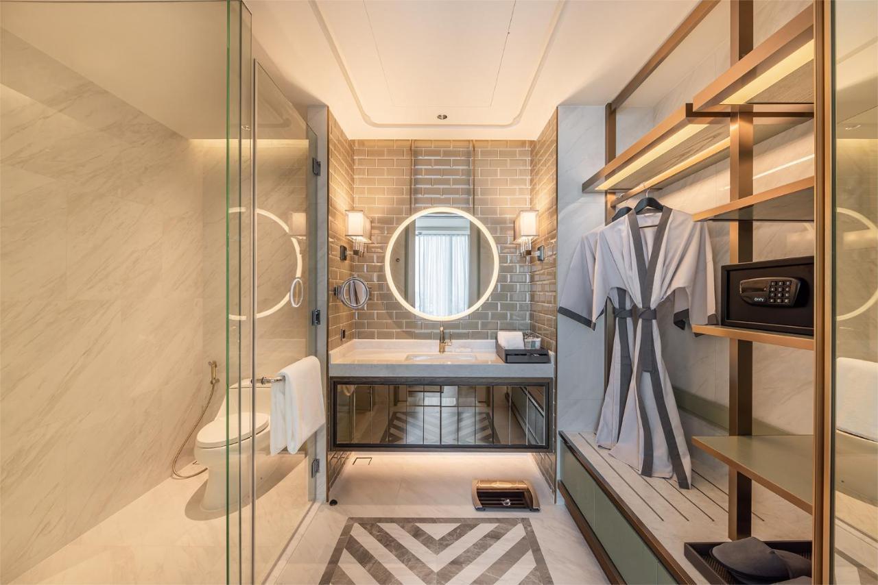 Eastin Grand Hotel Phayathai กรุงเทพมหานคร ภายนอก รูปภาพ Bathroom